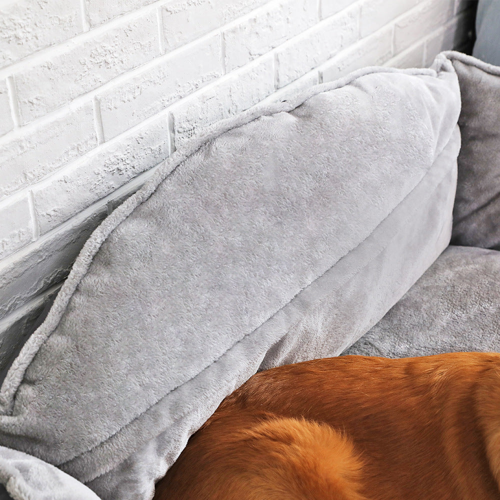F&F™ Dog Bed: